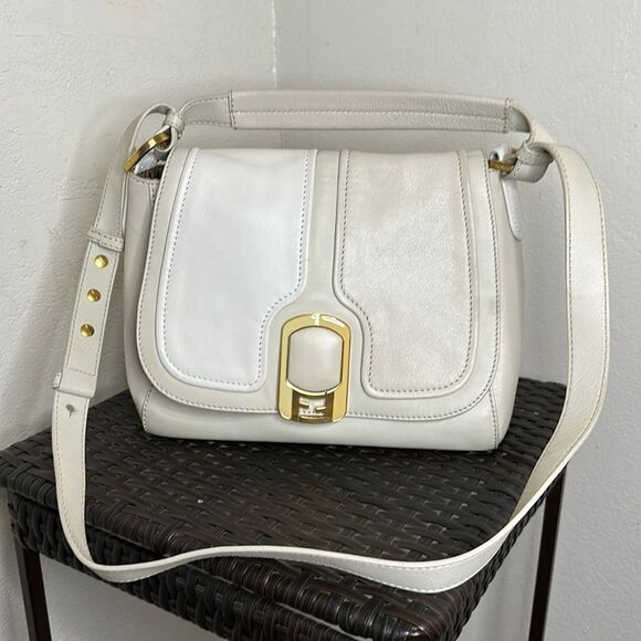 💯Authentic Fendi White Leather Shoulder Bag🍀 - Picture 1 of 17